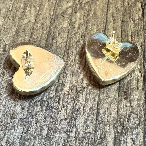 Handmade Dahlia‎ Rose Heart Stud Earrings, Natural Stone, The Golden Collection - Picture 4 of 7